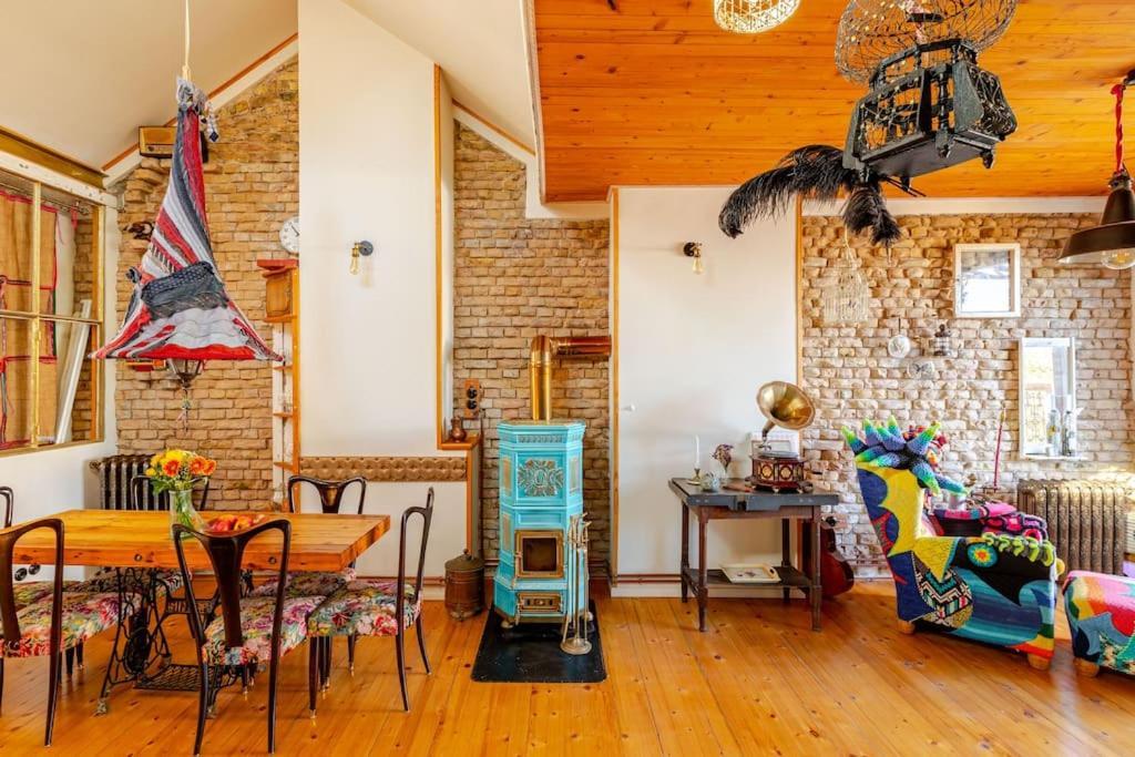 Steampunk Penthouse With Roof Terrace Apartment Berlin